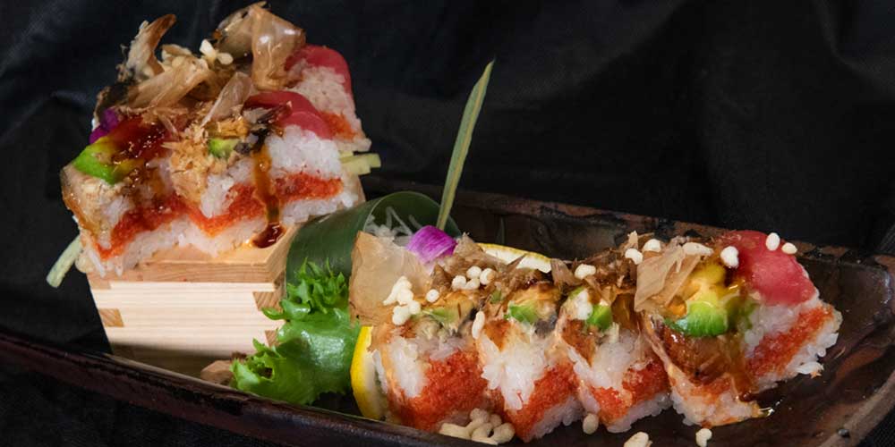 TOMO Asian Fusion: eastdale roll
